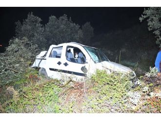 Şarampole uçan araçtan sağ çıktılar