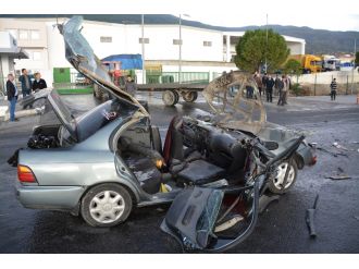 Aydın’da feci kaza: 2 ölü, 3 yaralı