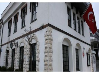 Türkiye’nin Prizren Başkonsolosluğuna çirkin saldırı