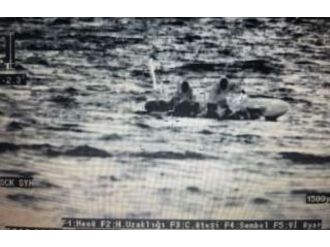 5 kişilik bota 21 kişi bindi: Denizde can pazarı