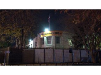 ABD Büyükelçiliği’nden Türkçe pankartla destek