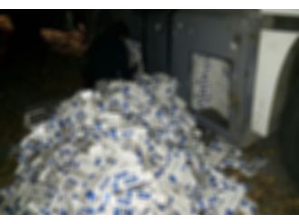 Yakıt deposunda on binlerce paket kaçak sigara