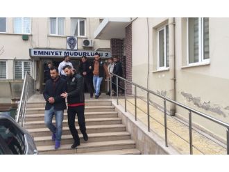 Bursa’da zehir tacirlerine darbe