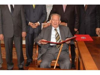 Hayırsever iş adamının kemiklerini sızlattınız