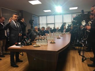 TÜRKSAT ziyaretine CHP’li üyeler katılmadı