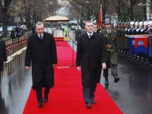 Karadağ Başbakanı Resmi Törenle Karşılandı