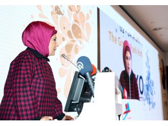 "Bilimsel çalışmalar, normal doğumun daha sağlıklı olduğunu gösteriyor"