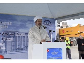 Memuriyete başladığı şehirde hutbe okudu