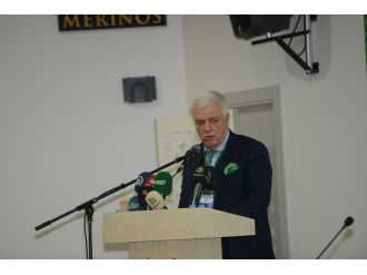 "Bursaspor takımın futbolcusu çöp olamaz"