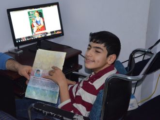 Okula gitmeden 2 kitap yazdı