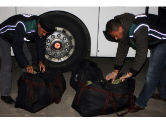 Yolcu otobüsünde 53 kilo esrar ele geçirildi
