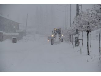Van’da okullara kar tatili