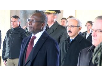 Benin Cumhurbaşkanı Anıtkabir’i ziyaret etti