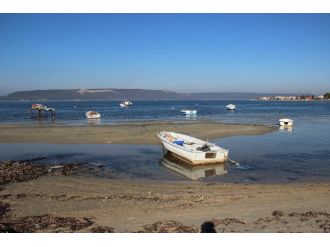 Çanakkale’de deniz 20 metre çekildi