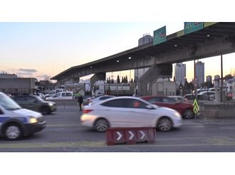 Mahmutbey Gişelerinde yıkım başladı