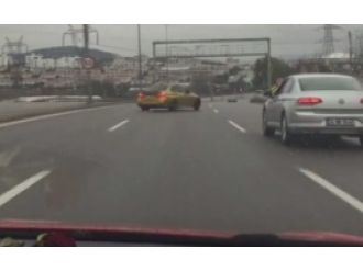 Trafikte terör estirdi, sosyal medyada paylaştı