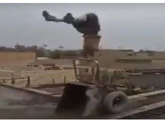 Bir anda havaya fırladı!