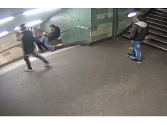 Almaya’da kadına insanlık dışı saldırı kamerada