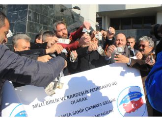 Merkez Bankası önünde dolar eylemi