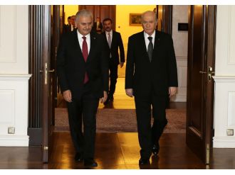 Anayasa değişikliği teklifi saat 16.00’da sunulacak