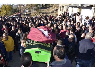 Hamile kadın karnındaki engelli bebeğini aldırırken öldü