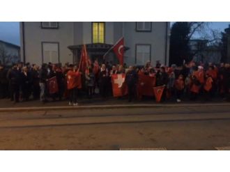 İsviçre’deki Türkler terörü lanetledi