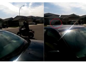 Yeni motosikletini denerken garaja daldı