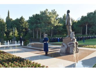 Haydar Aliyev kabri başında anıldı