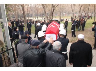 Şehidin cenazesi dualarla uğurlandı