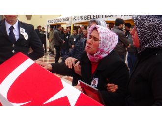 Kilis şehidine ağladı