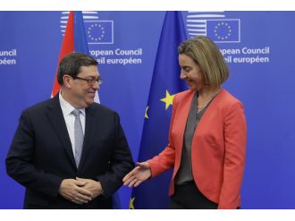 AB ile Küba arasında ilk anlaşma