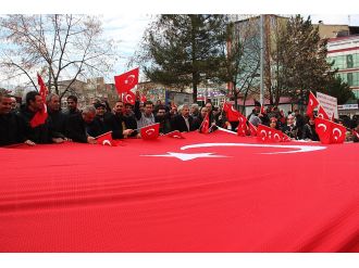 Bingöllüler teröre karşı yürüdü