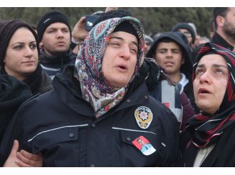 Şehit polisin annesi yürekleri dağladı