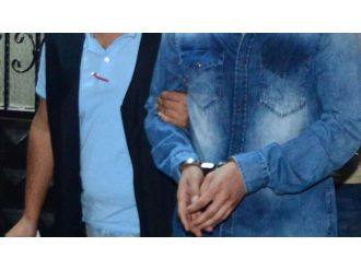 Aranan Akdeniz Belediyesi Eşbaşkanı yakalandı