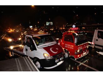 Çekicilerden teröre lanet konvoyu