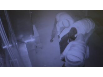 Para dolu 200 kiloluk kasayı böyle çaldılar