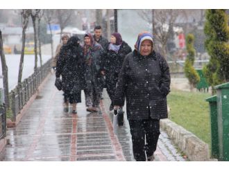 Trakya’da kar yağışı başladı