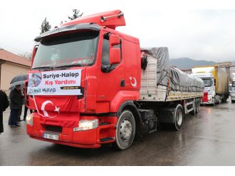 Bursa’dan Halep’e 11 tır yardım malzemesi gönderildi