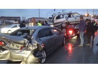 Alkollü sürücü dehşet saçtı: 3’ü çocuk, 7 yaralı