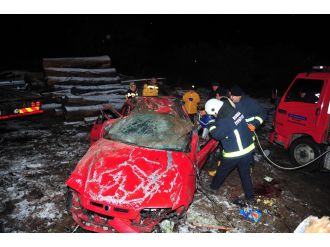 Dün aldıkları otomobille kaza yaptılar: 2’si kardeş 3 ölü