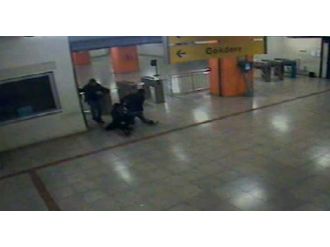 Bedava geçmek isteyen şahıslar metroda terör estirdi