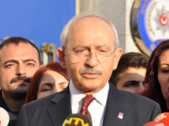Kılıçdaroğlu, ’Halep’e İnsani Yardım’ kampanyasına bağışta bulundu