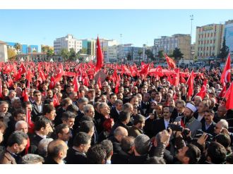 Şanlıurfa’da binler teröre karşı yürüdü