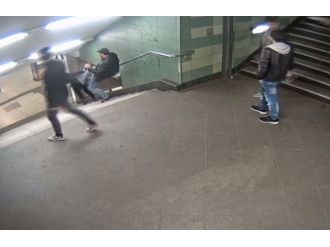 Almanya’daki tekmeci saldırgan aranıyor