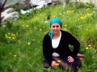 SON DAKİKA 3 çocuk annesi kadın 15 yerinden bıçaklandı