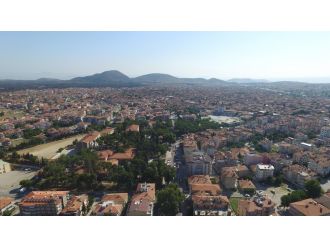 Kenan Evren’in ismi oradan da silindi