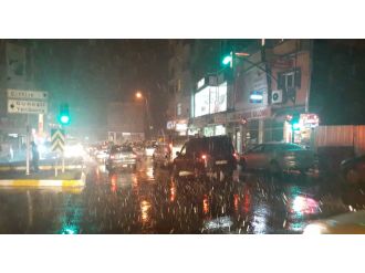 Ve beklenen kar geldi