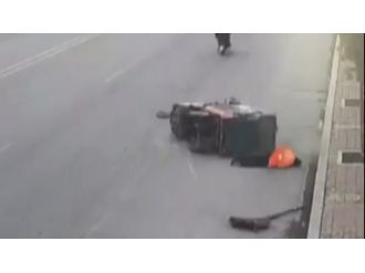 Triportörün çarptığı temizlik işçisi can verdi