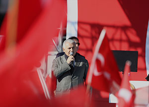 Başbakan Yıldırım: "Bu mücadele, tek kişi kalıncaya kadar devam edecek"