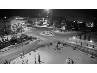 Erzincan’da deprem güvenlik kamerasında